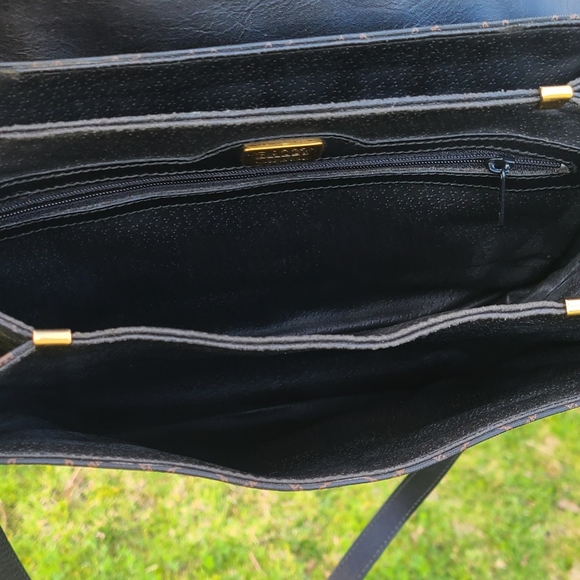 GUC Bally Crossbody - Picture 8 of 12